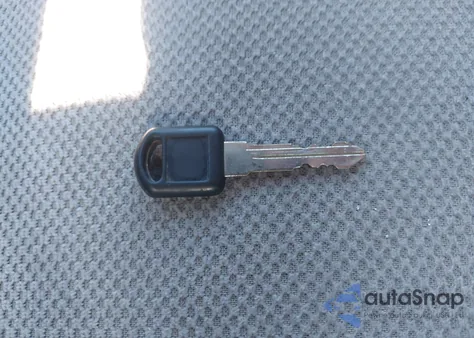 1997 GMC Sierra 1500 Sl Wideside z USA, uszkodzony, nr VIN 1GTEK14W2VZ543180